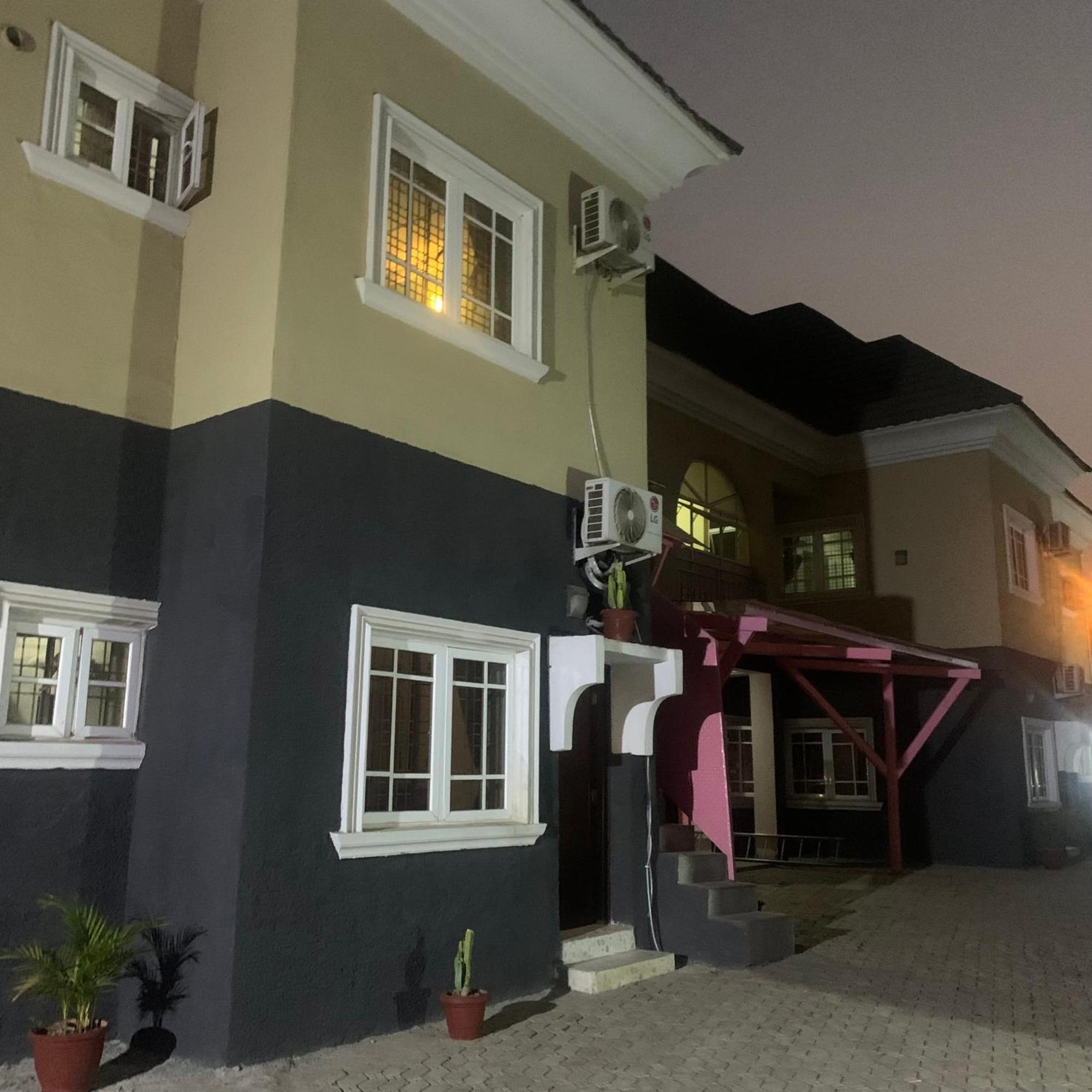 Health Plaza Abuja Lejlighedshotel Eksteriør billede
