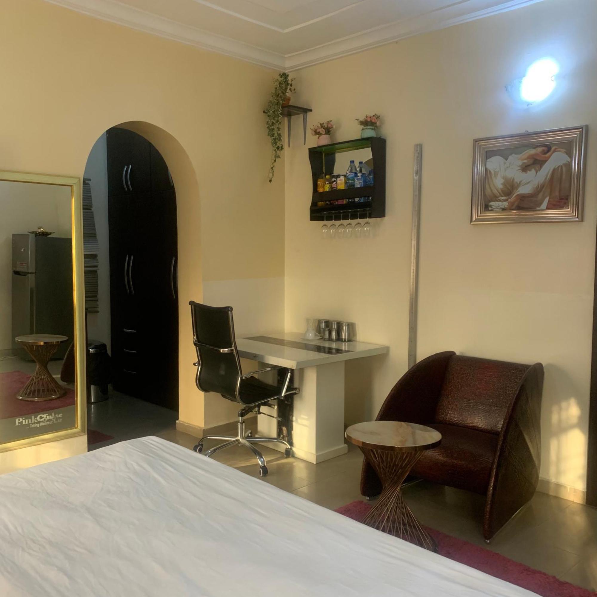 Health Plaza Abuja Lejlighedshotel Eksteriør billede